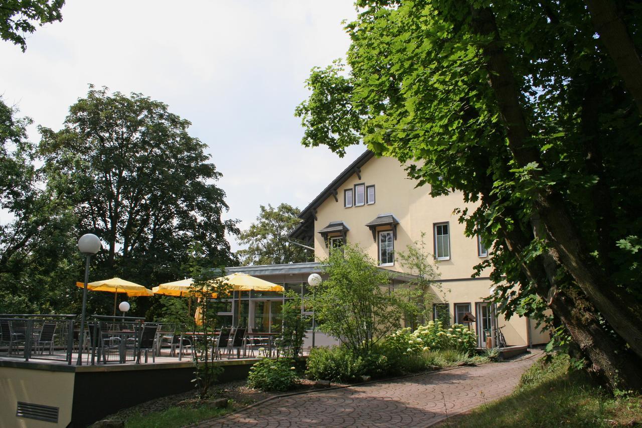 Dreibrunnen Gastehaus Im Luisenpark Hotel Erfurt Exterior photo